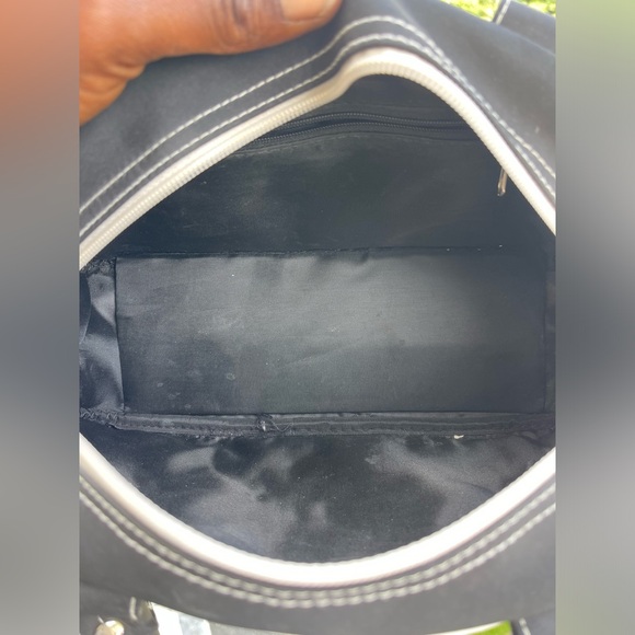 Y2k it’s Happy bunny bowling bag - Picture 10 of 11